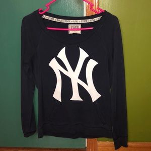 PINK VICTORIA SECRET MLB YANKEES CREW NECK